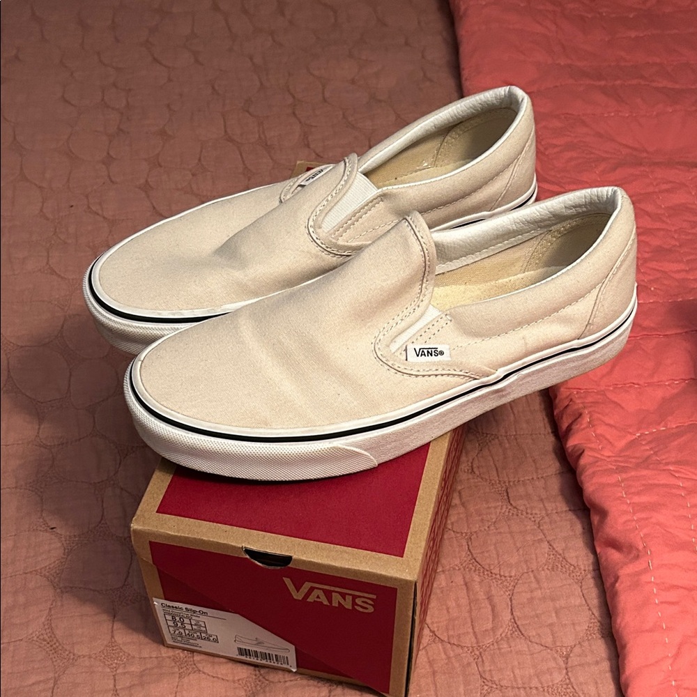 Vans Women
 Beige Slip-On Loafers